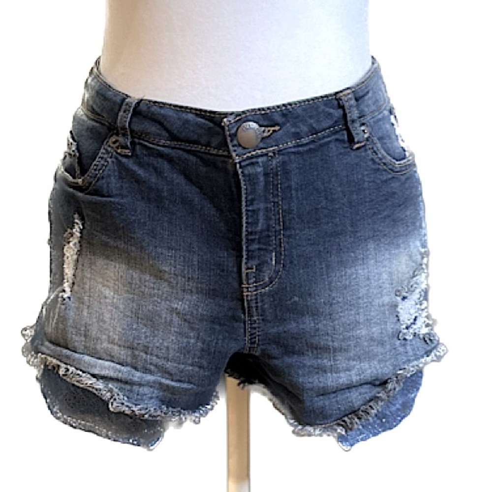 Bongo Dark Wash Denim Cutoff Jean Shorts, Junior’s Size 7.